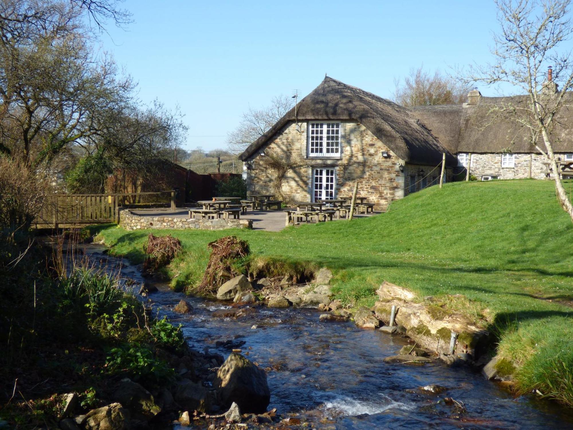 Bearslake Inn Bridestowe Exteriör bild